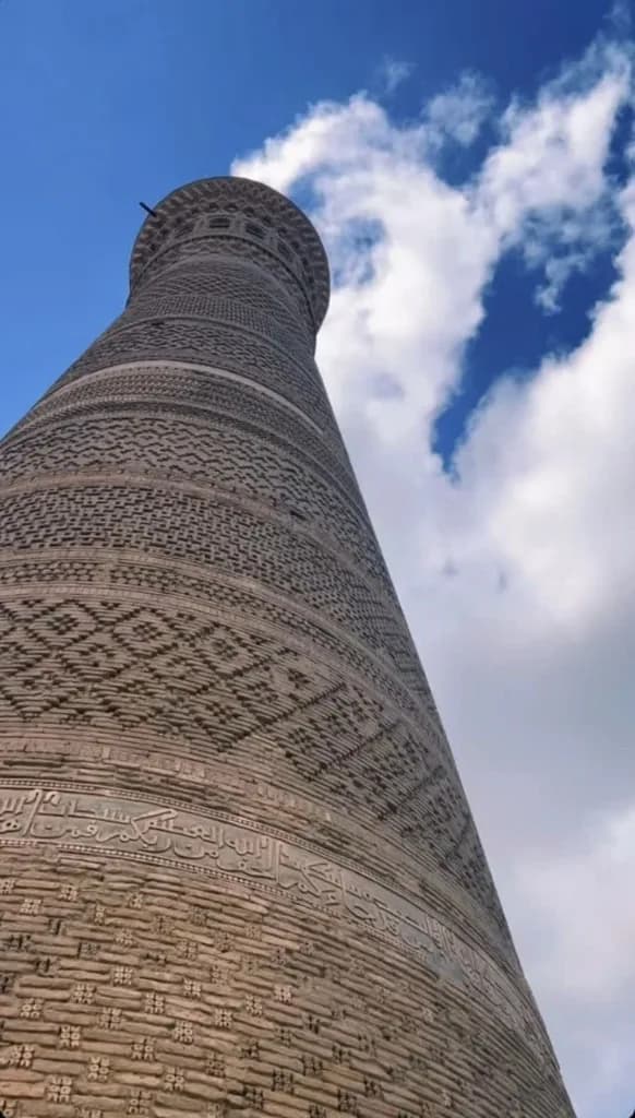 Bottom-up perspective of Kalon Minaret